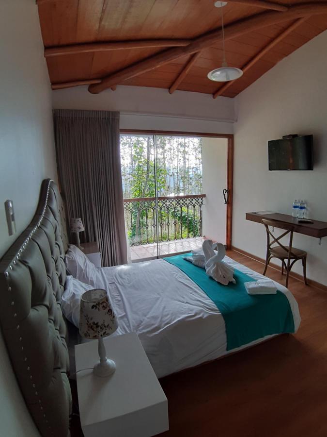 La Ensenada Hotel 차차포야스 외부 사진